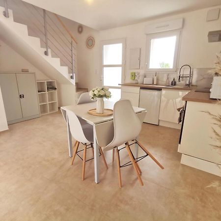 ドールMagnifique Duplex Neuf Parking Et Terrasseアパートメント エクステリア 写真