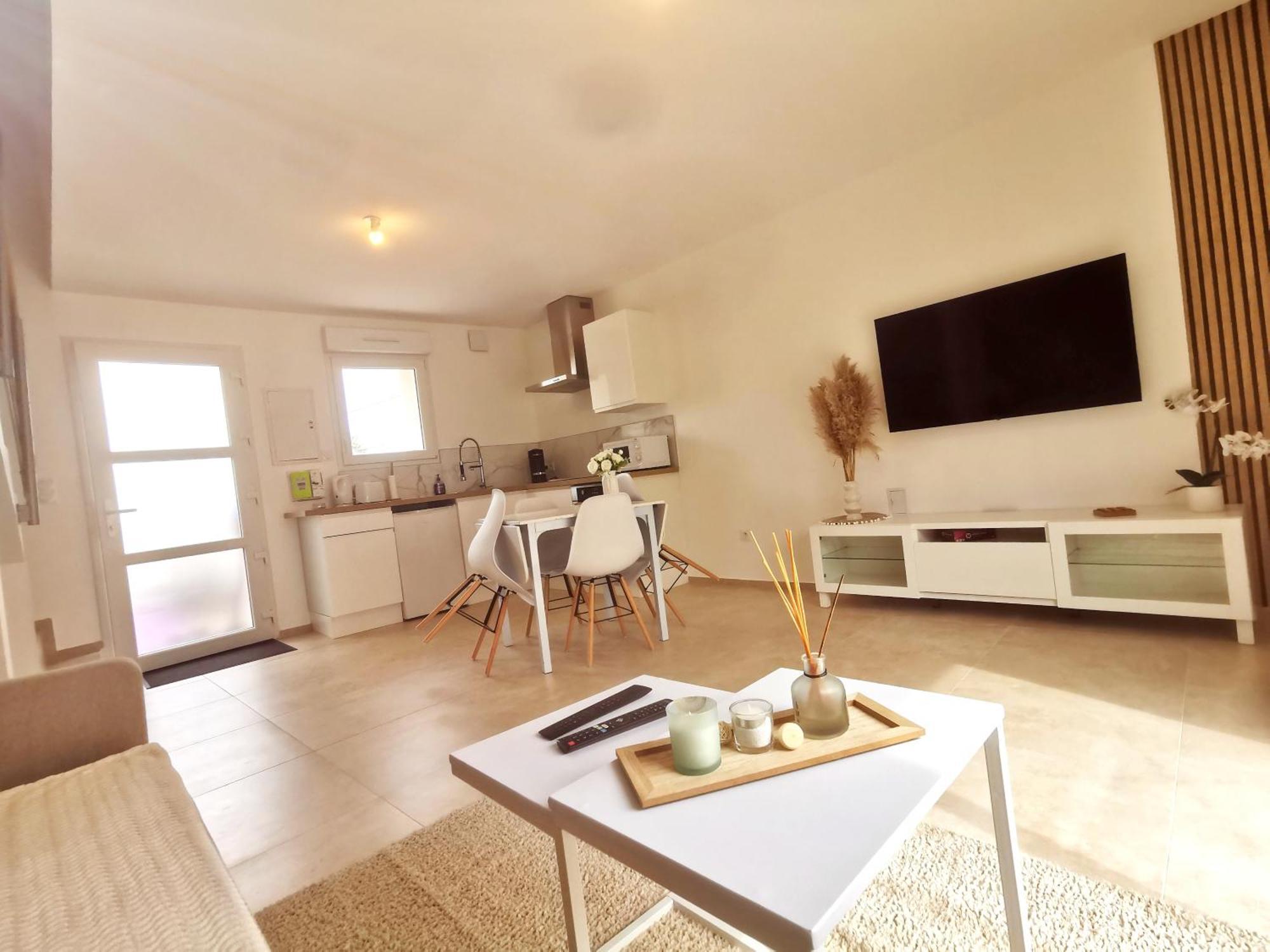 ドールMagnifique Duplex Neuf Parking Et Terrasseアパートメント エクステリア 写真